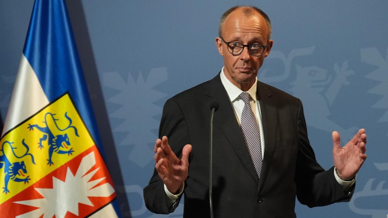 Merz sieht für Syrer keinen Grund mehr für Asyl