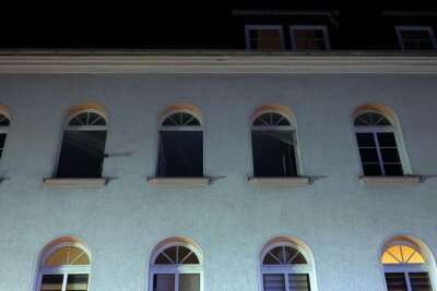 Essen auf Herd verursacht starke Rauchentwicklung - Die Brandwohnung bleibt nach derzeitigen Informationen bewohnbar.