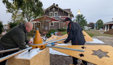 So punktet Holzkunst aus dem Erzgebirge auf dem Christkindlmarkt in Ferdinand/USA