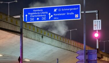 Verkehr auf beschädigter A100-Brücke Richtung Westen nur noch einspurig
