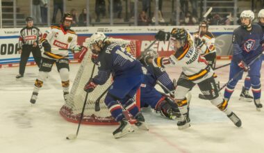 Deutschland Cup: DEB-Frauen feiern Auftakt-Sieg gegen Frankreich