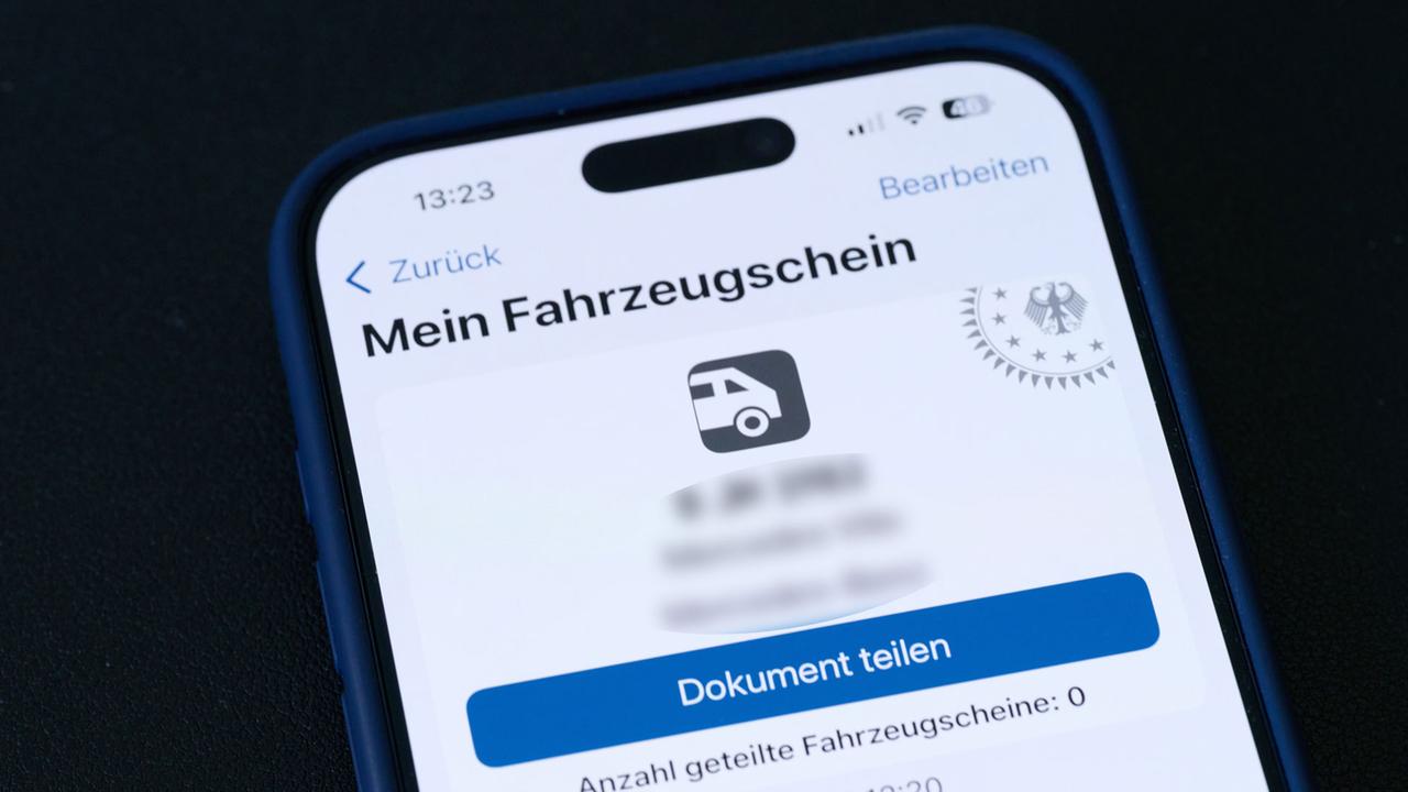 Den Fahrzeugschein gibt es jetzt auch fürs Handy