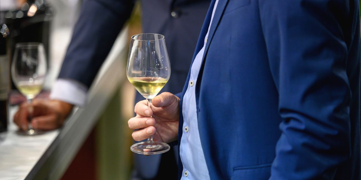 Frankreich: Parlament streitet über Alkoholverbot in Buvette