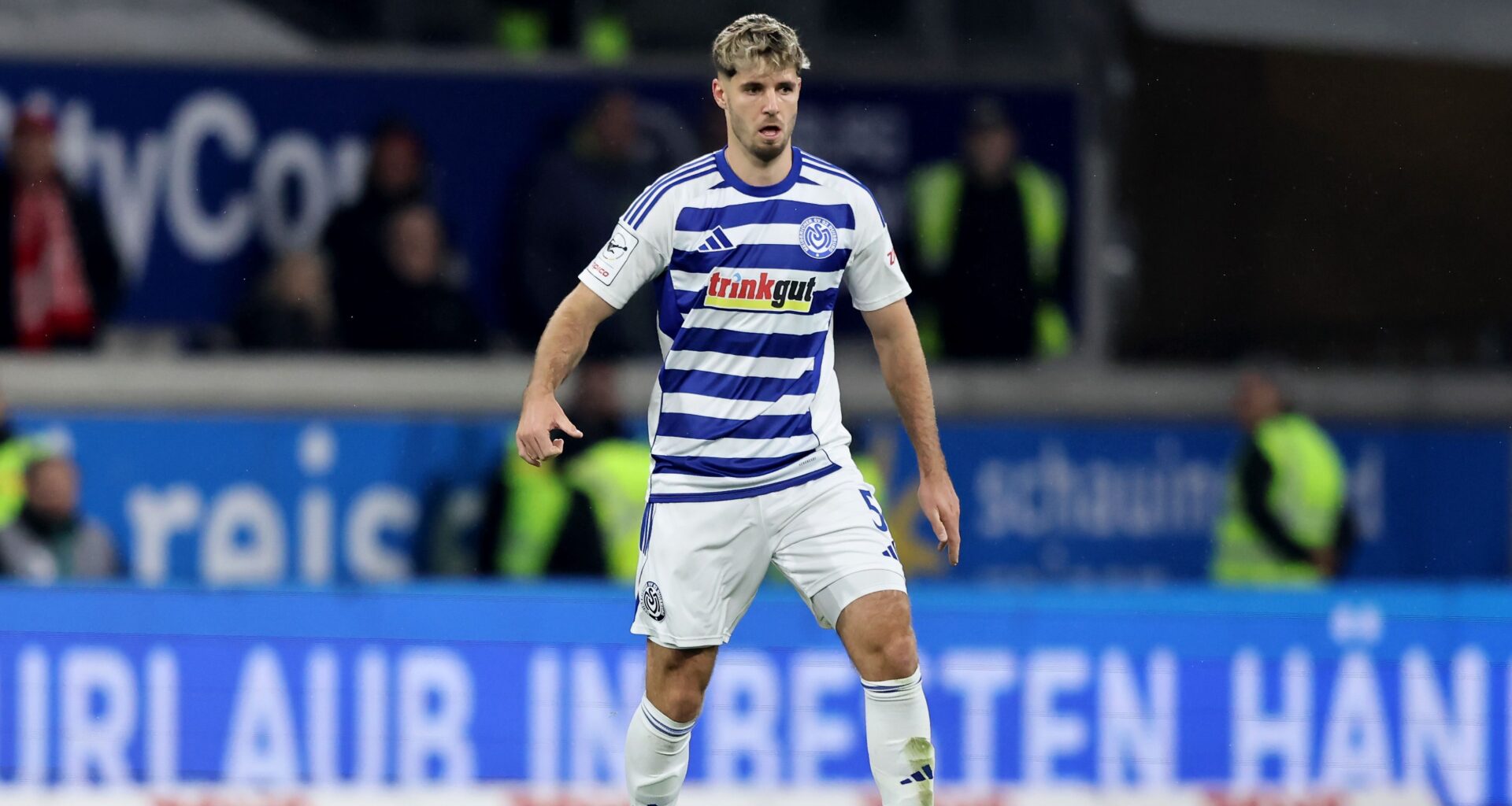 MSV Duisburg vs. SV Waldhof Mannheim heute live im Free-TV sehen: Wer zeigt / überträgt die 3. Liga am Freitag im TV und Livestream?