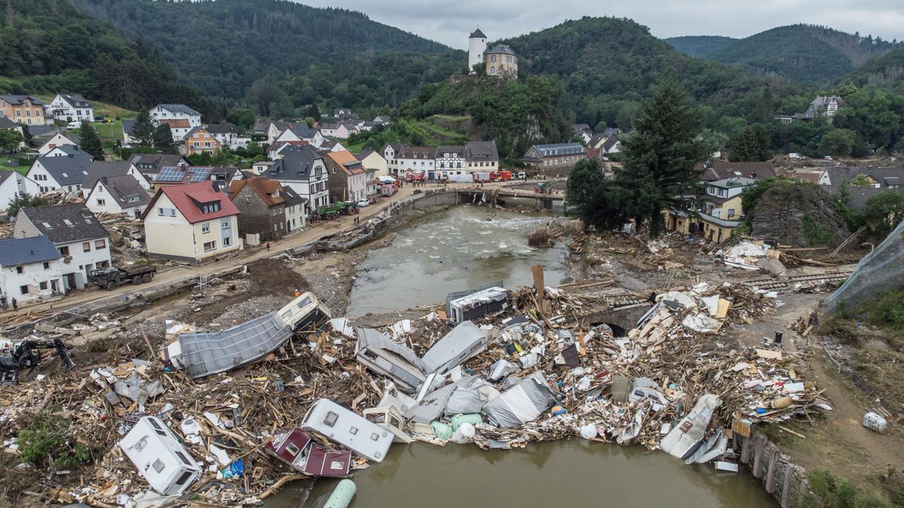 Unwetterschäden kosten den Industrieländer immer mehr Wohlstand