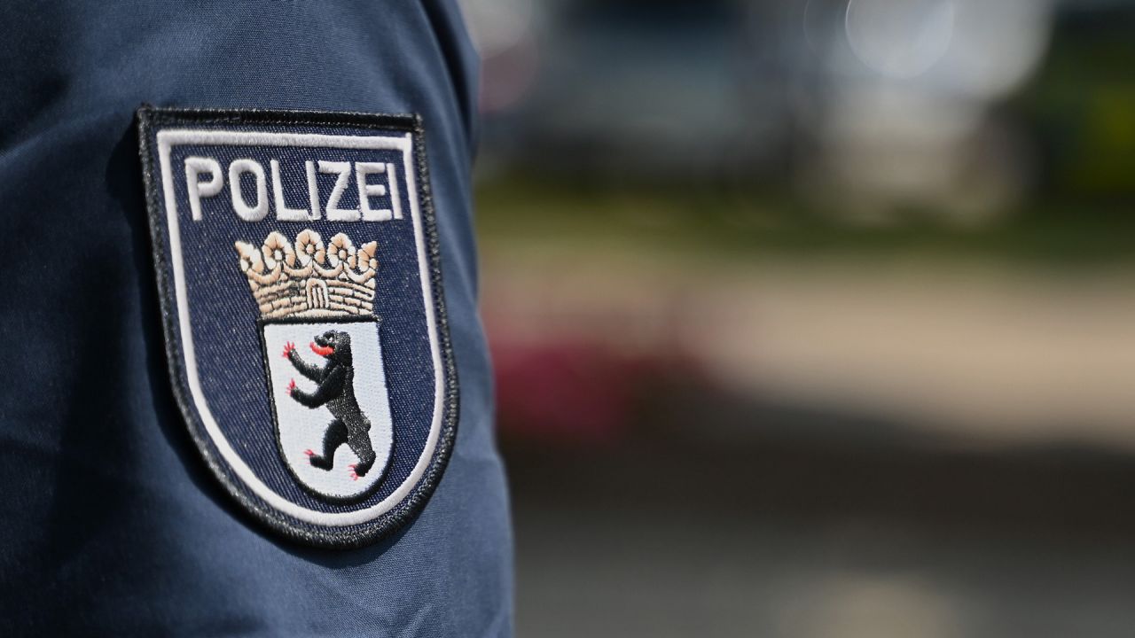 SEK durchsucht Wohnung nach Raubüberfall auf Kinder