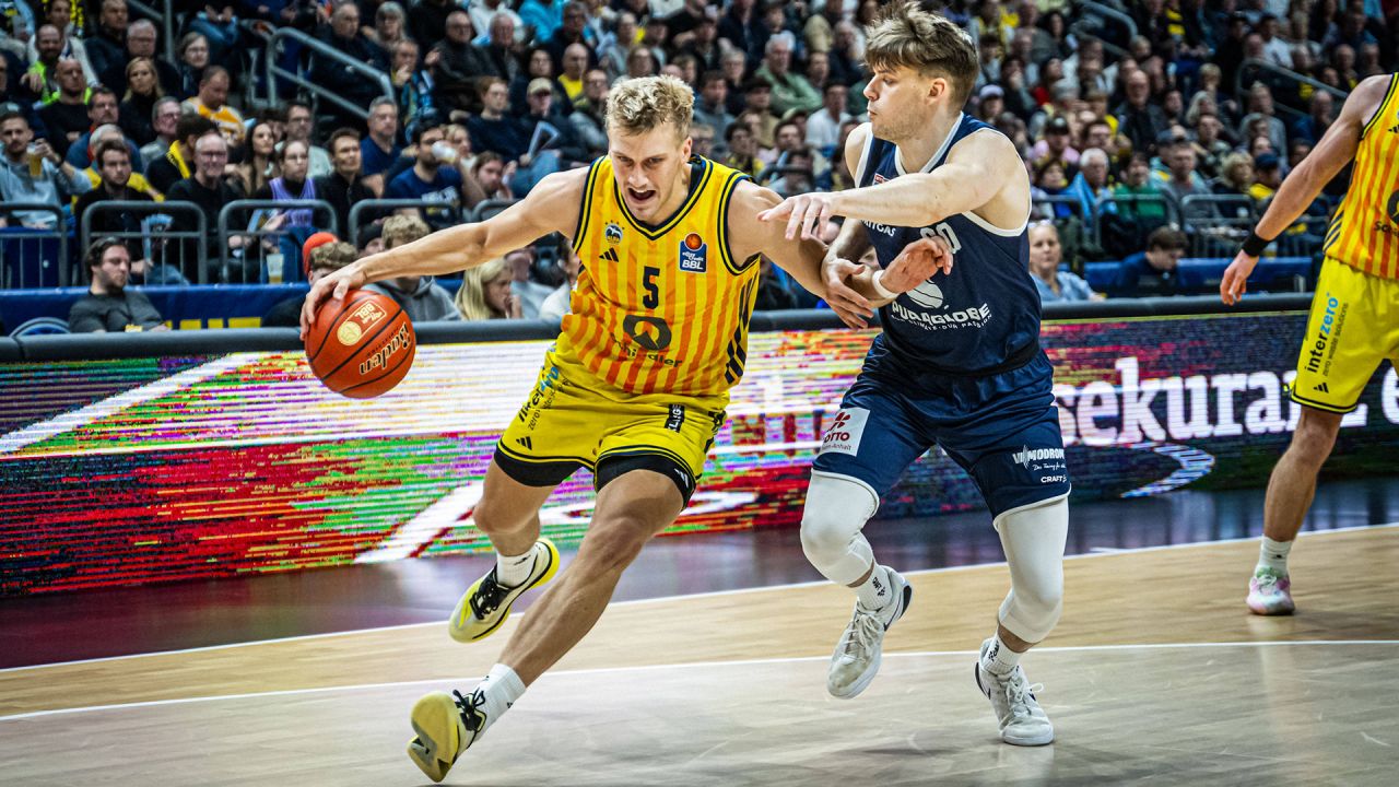 Alba Berlin setzt Erfolgsserie gegen den MBC fort