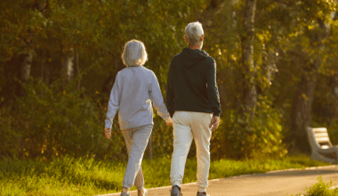 Schon wenige tausend Schritte täglich können das Alzheimer-Risiko deutlich senken
