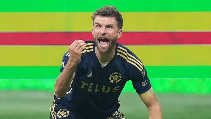 urn:newsml:dpa.com:20090101:251024-935-911033 urn:newsml:dpa.com:20090101:251024-935-911033