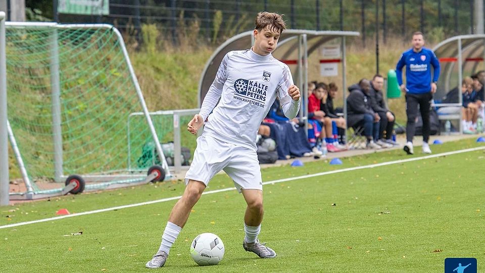 Top-Trio im Gleichschritt vorneweg, Wuppertaler Befreiungsschlag