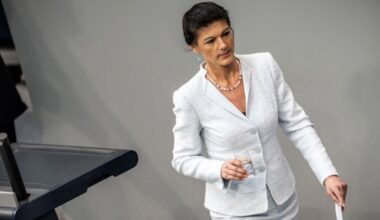 BSW-Chefin Wagenknecht gibt Bundesvorsitz ab