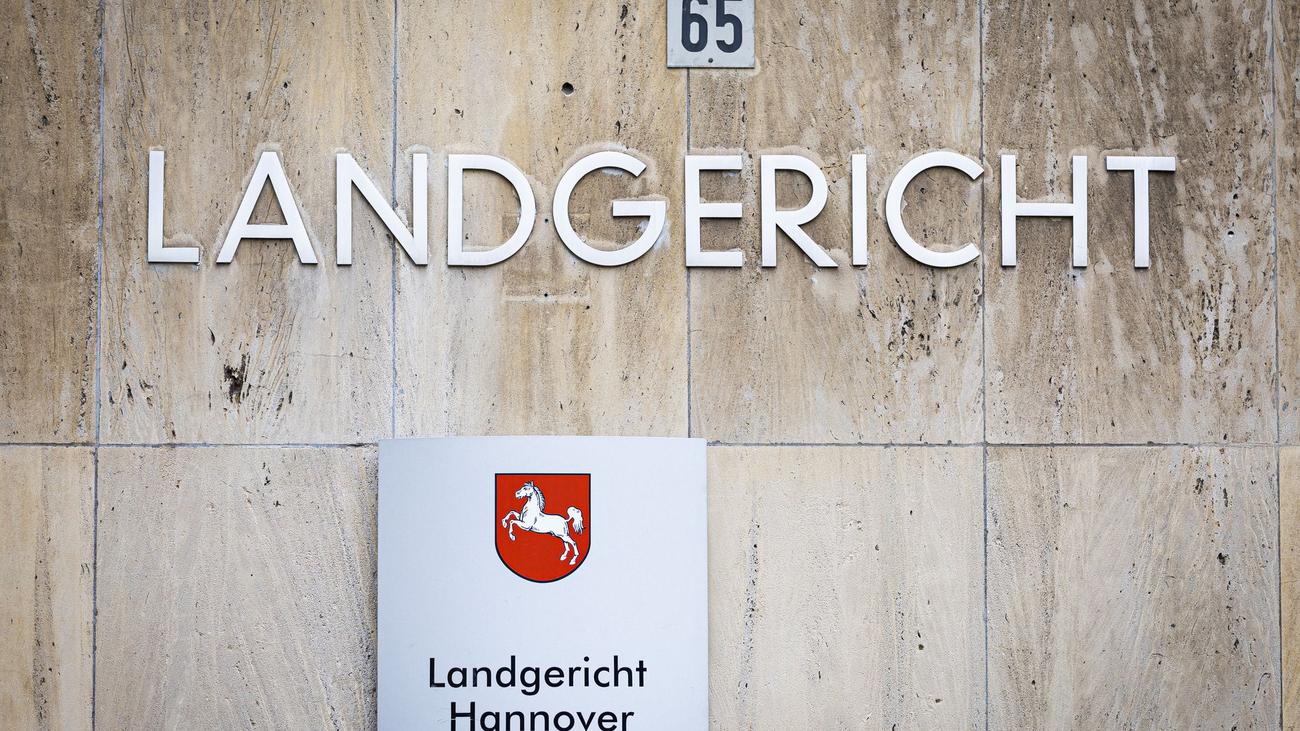 Landgericht Hannover: Bankdaten im Webshop verkauft - Internetbetrüger verurteilt