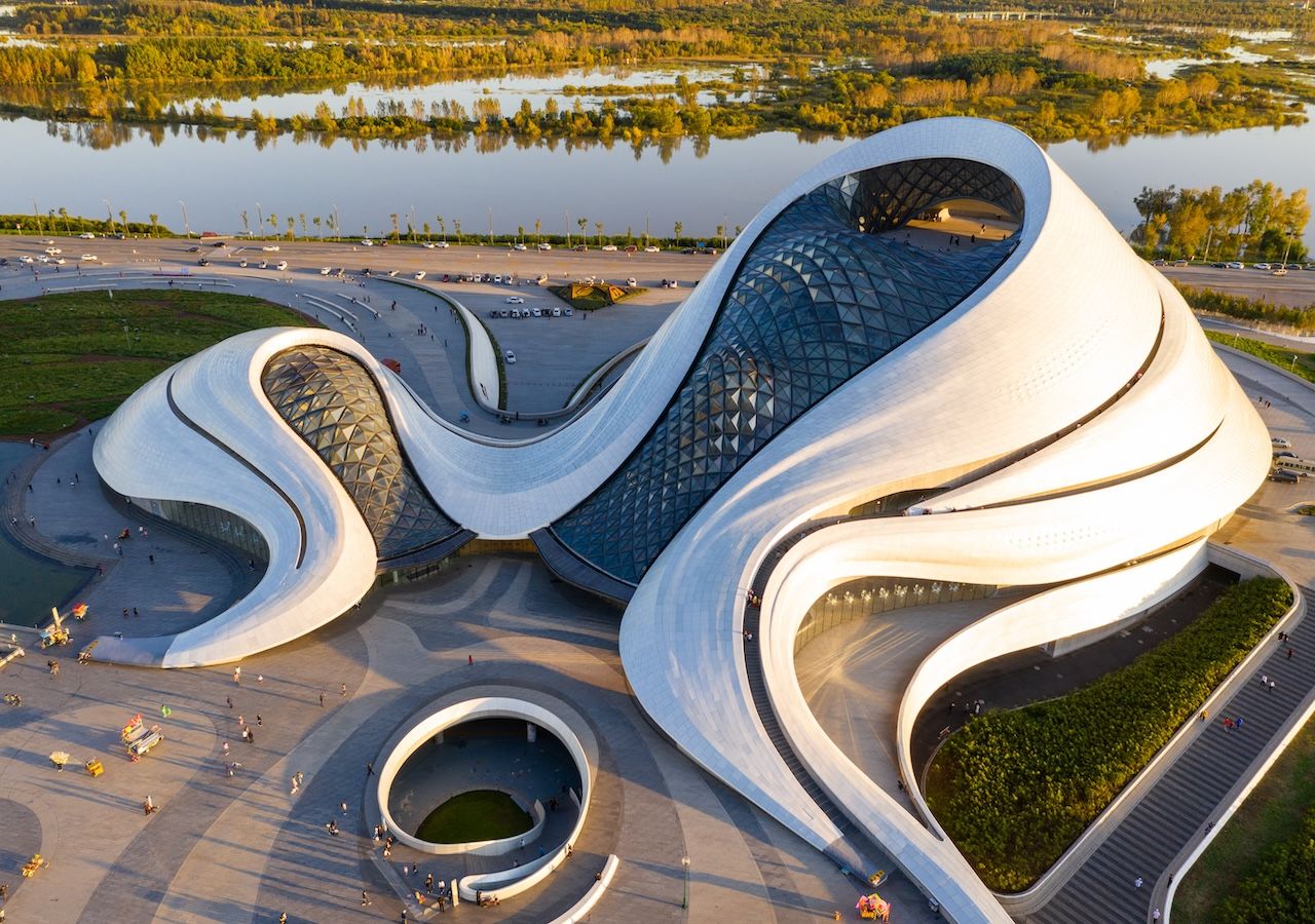 Ein chinesisches Theater, inspiriert von den schneebedeckten Bergen von Harbin