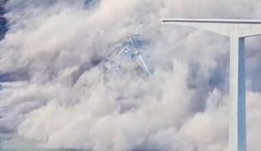 Zehn Monate alte Autobahnbrücke in China nach Erdrutsch eingestürzt