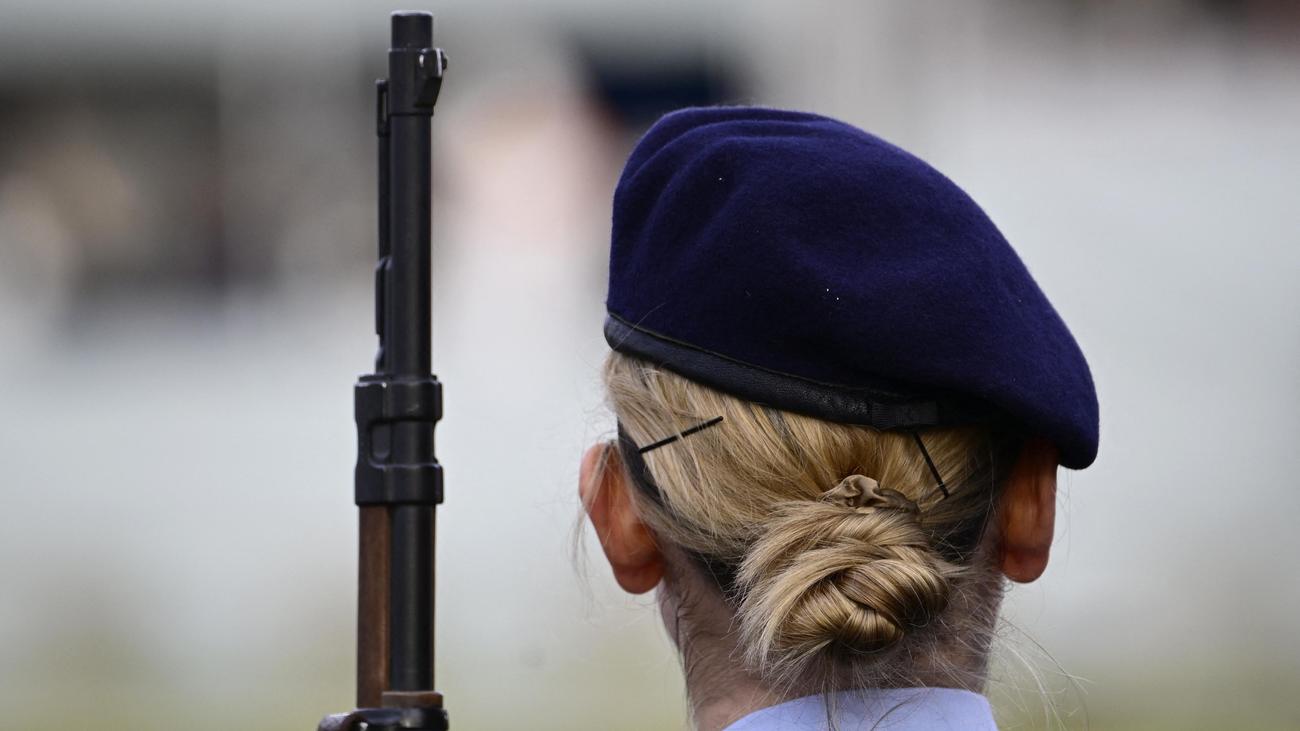 Wehrdienstgesetz: Union und SPD einigen sich im Koalitionsstreit über die Wehrpflicht