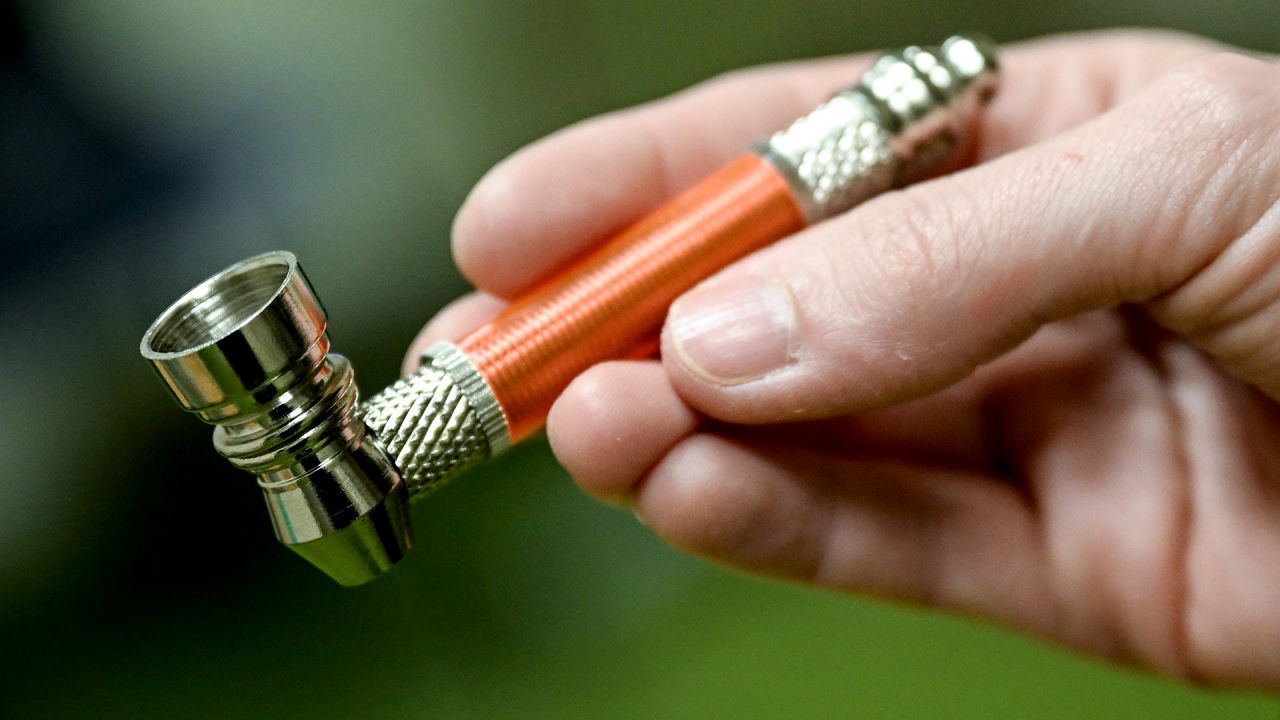 Immer mehr Süchtige rauchen Crack in Berliner Konsumräumen