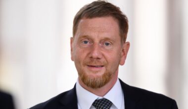 Flüchtlinge aus der Ukraine: Kretschmer für Begrenzung bei Ukraine-Flüchtlingen