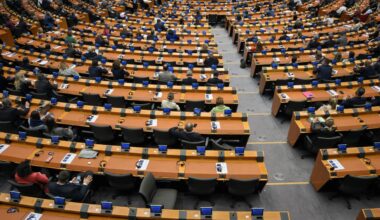 Europäische Union: EU-Parlament stimmt für Lockerung des Lieferkettengesetzes