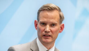 Kritik an Streecks Äußerungen zu teuren Medikamenten für Hochbetagte