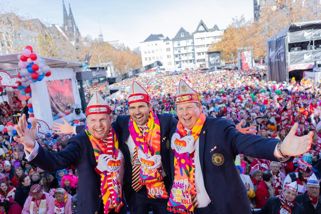 Das designierte Kölner Dreigestirn am 11.11. am Heumarkt