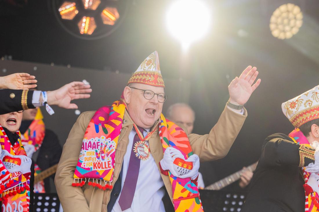 Torsten Burmester beim Beginn der Karnevalssession - Köln, Heumarkt