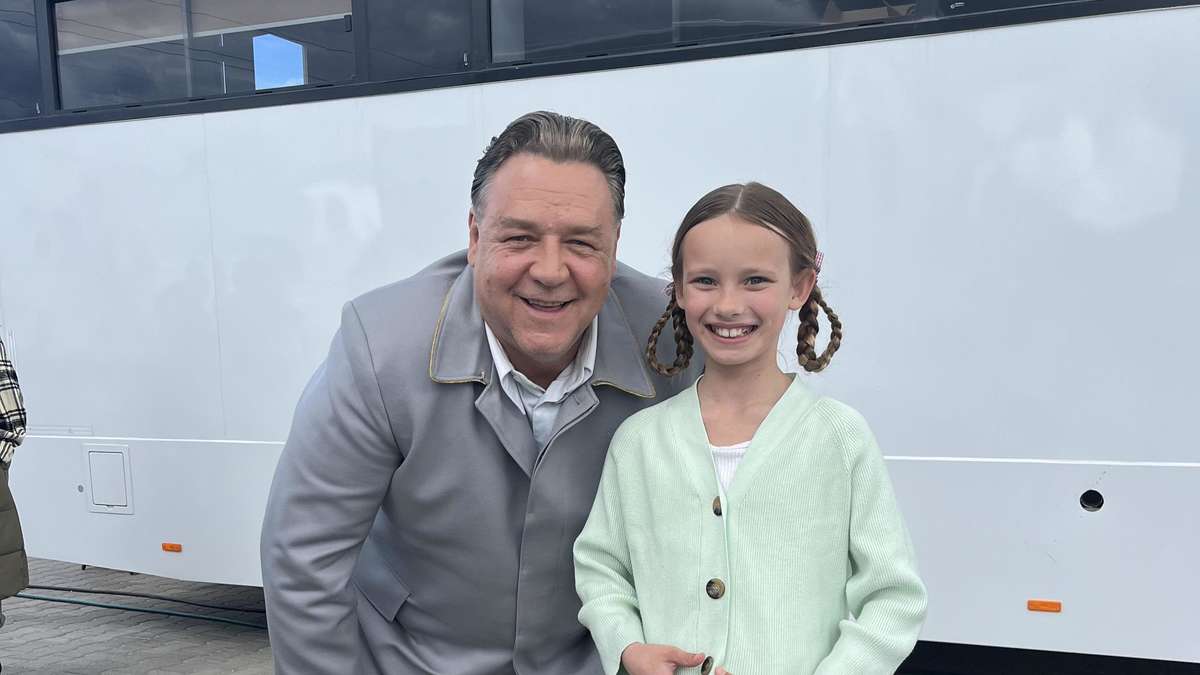 Fleur Bremmer begeistert in „Nuremberg“ an der Seite von Russell Crowe