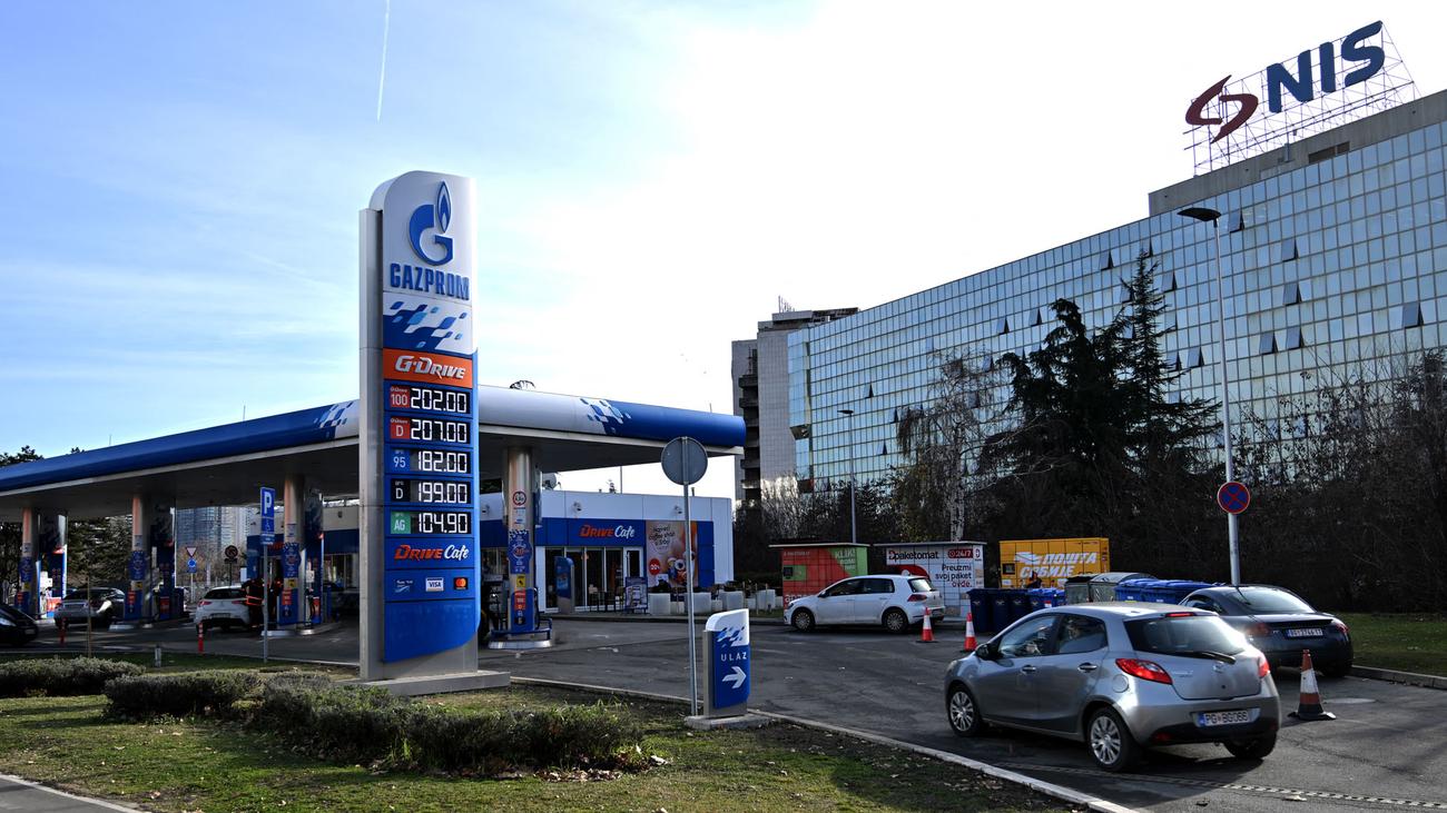 Russland-Sanktionen: USA geben Serbien Aufschub für Gazprom-Ausstieg aus Ölkonzern