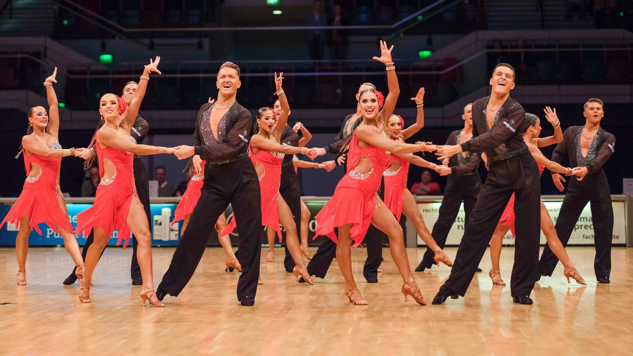 buten un binnen: Alles auf Angriff: Grün-Gold startet souverän in die Tanz-DM in Bremen