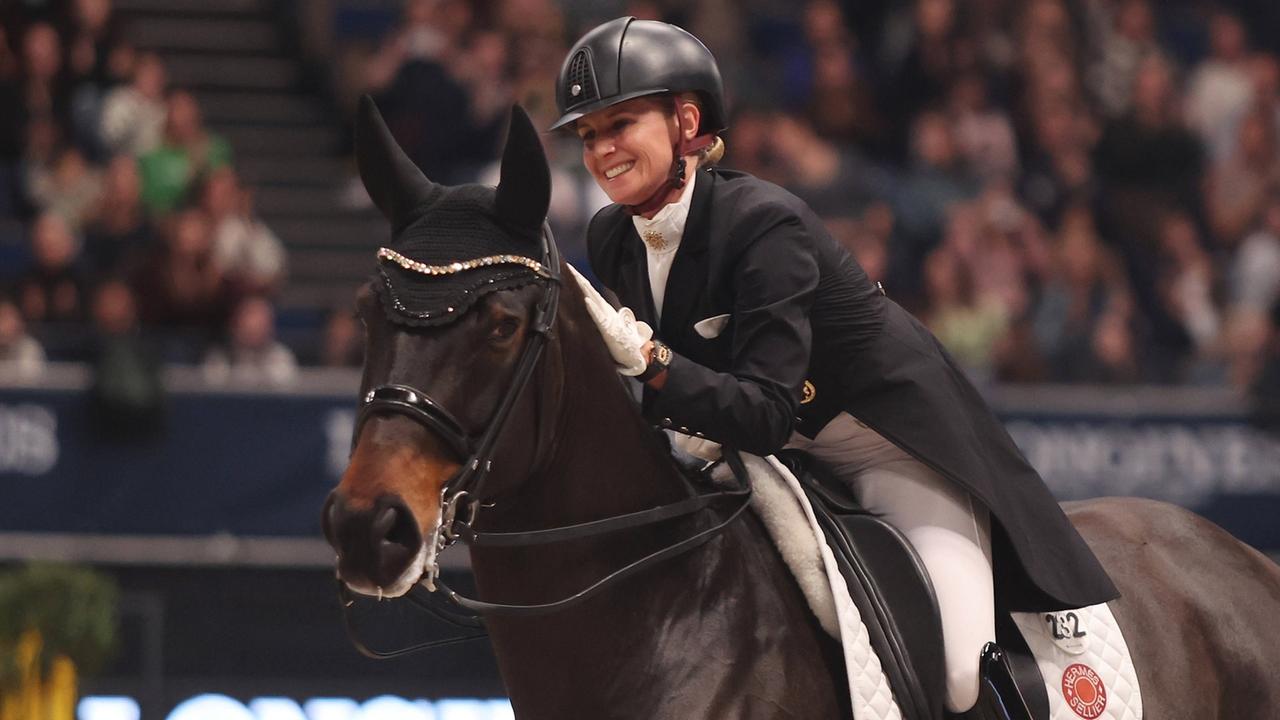 Reiten | Weltcup Stuttgart: Kür-Sieg für von Bredow-Werndl bei den German Masters in Stuttgart