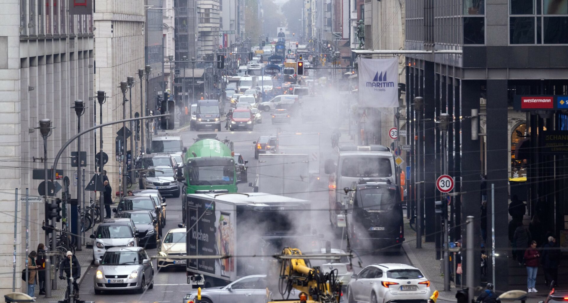 Verkehr – Berlin: Kleine Kehrtwende an der Friedrichstraße