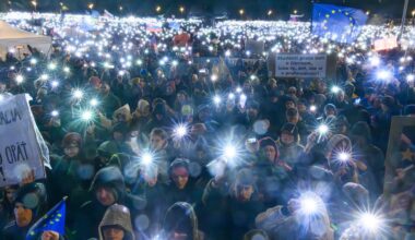 Zehntausende protestieren gegen Regierung der Slowakei