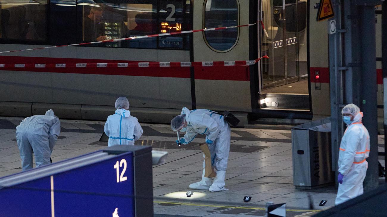 Elbvertiefung: Der tägliche Newsletter aus Hamburg: Lydia S. hätte Hilfe gebraucht. Dann stach sie zu