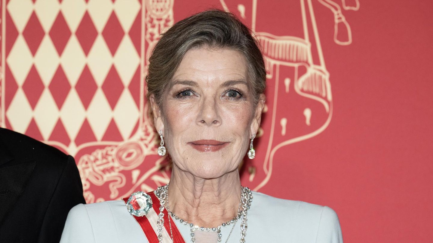 Caroline von Hannover: Wow-Auftritt im Glitzerlook zeigt Parallelen zu Kate