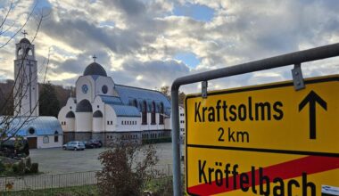 Hessen: Ausgesetztes Baby in Waldsolms: Polizei sucht silbernes Auto aus Bonn