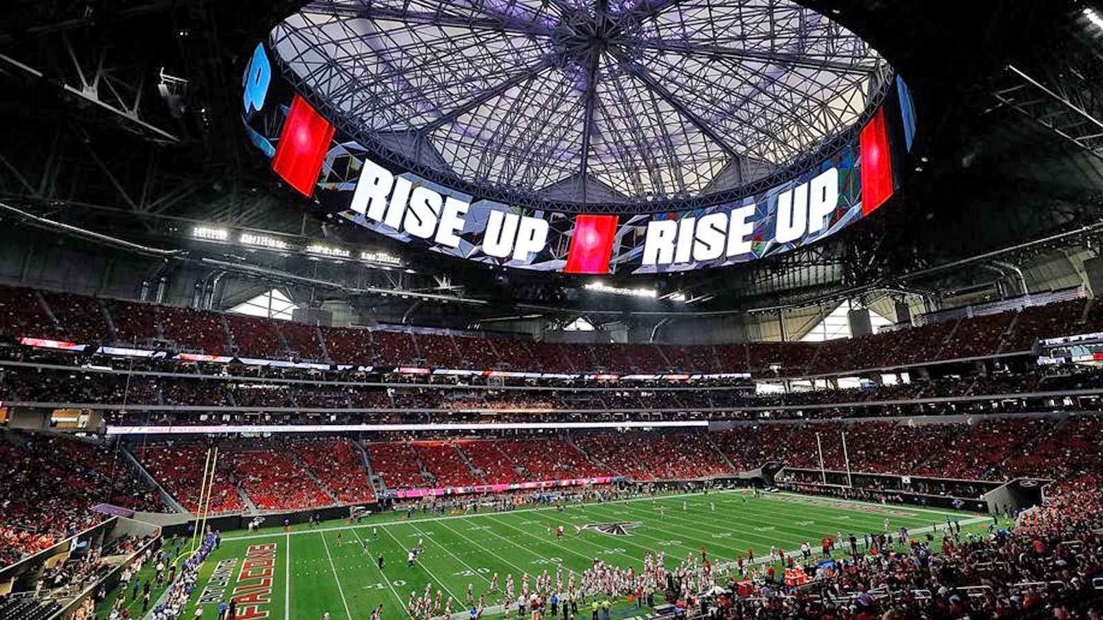 <strong>Atlanta: Mercedes-Benz Stadium</strong><br>
                Kapazität: 71.000<br>WM-Spiele:  8 (5 Gruppenspiele, 1 x Runde der letzten 32, 1 Achtelfinale, 1 Halbfinale
