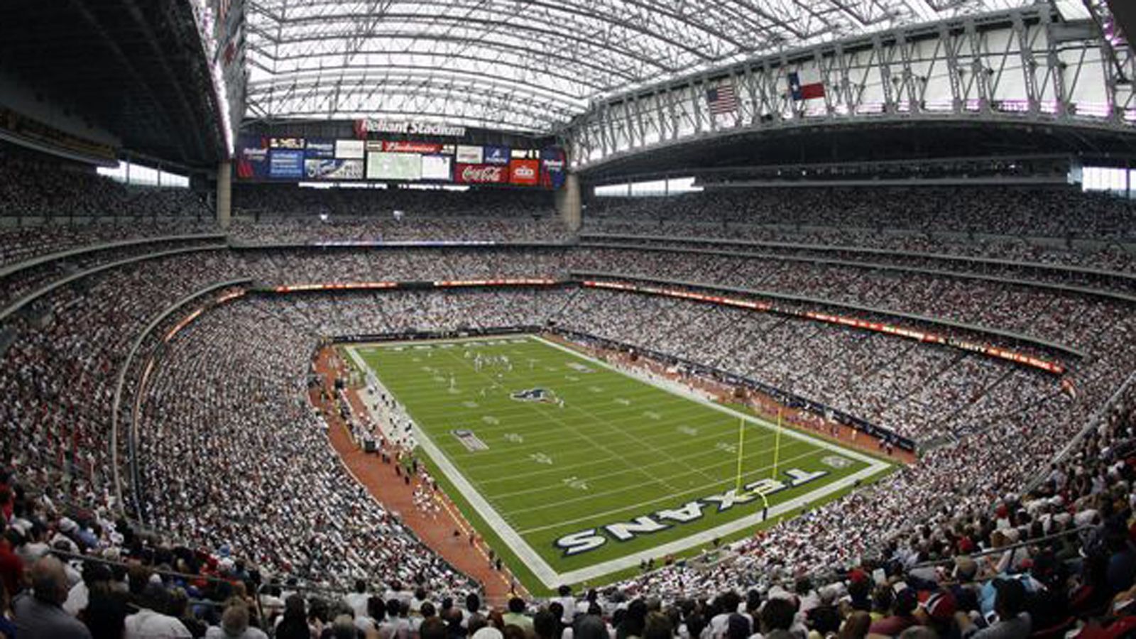<strong>Houston: NRG Stadium</strong><br>
                Kapazität: 71.500 <br>WM-Spiele: 7 (5 Gruppenspiele, 1x Runde der letzten 32, 1 Achtelfinale)