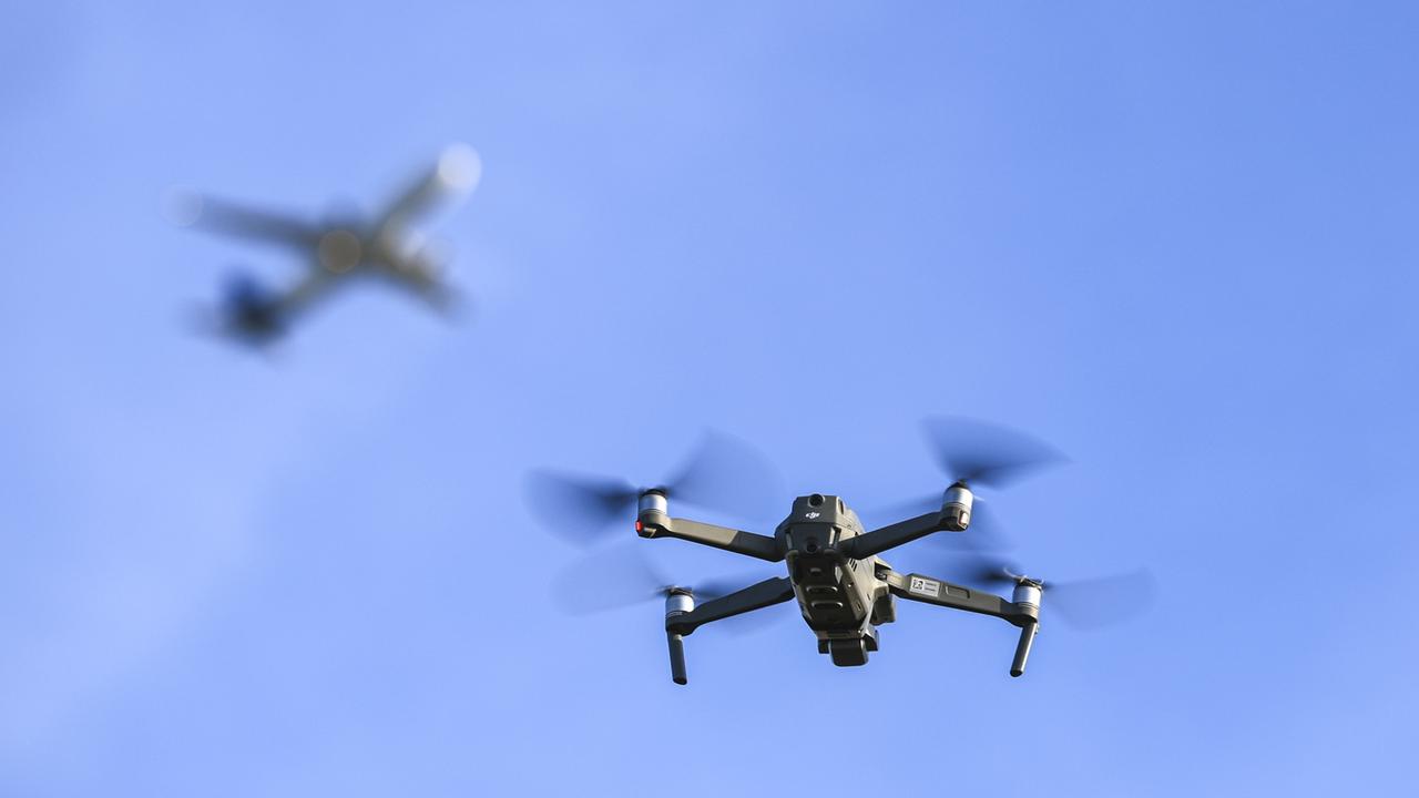 Flughafen Eindhoven nach Drohnensichtungen gesperrt