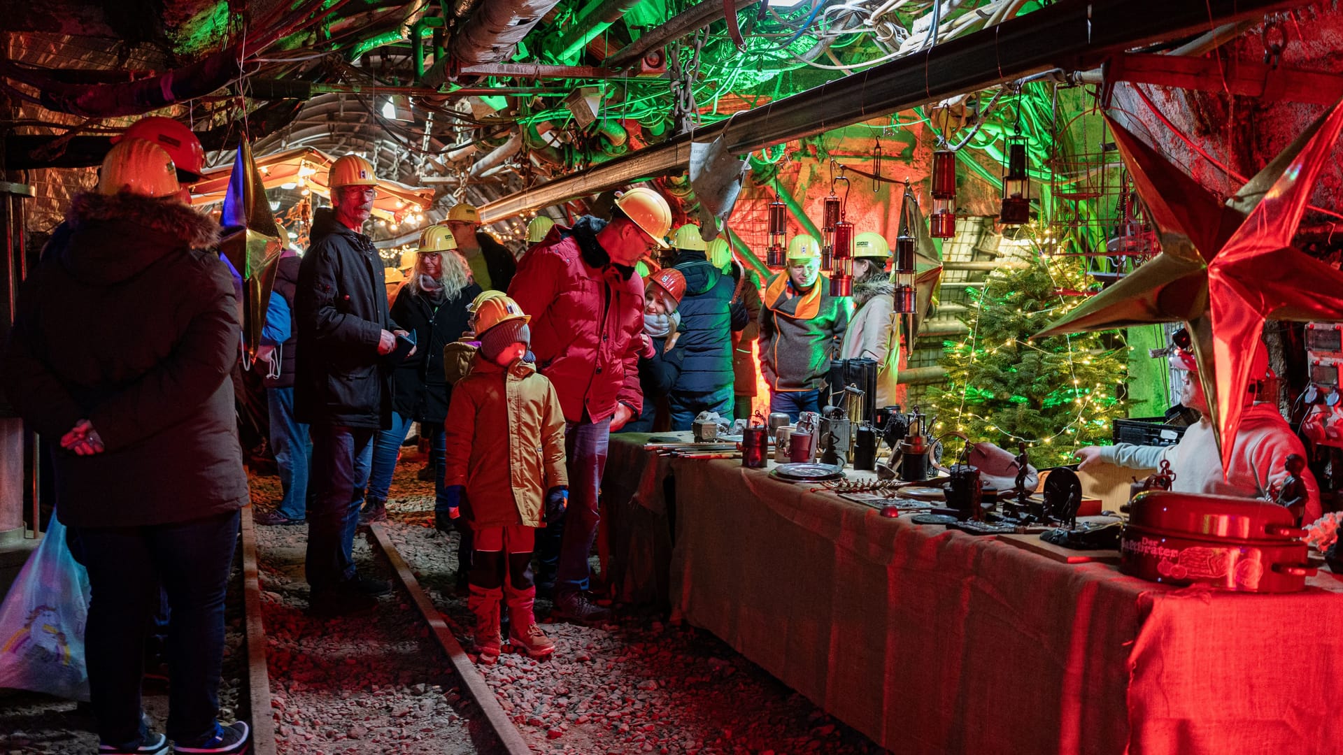 Weihnachtsmarkt im Trainingsbergwerk Recklinghausen: Am 13. und 14. Dezember können Besucher das besondere Event unter Tage erleben.