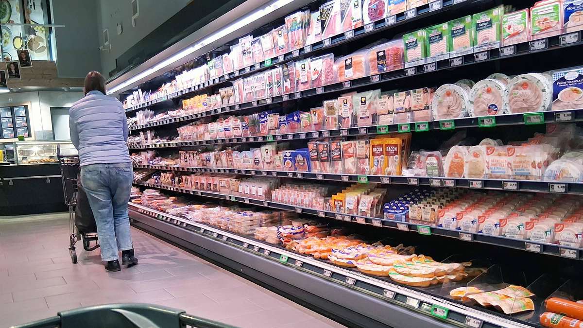 Salami mit Bakterien verseucht – Darminfektionen drohen