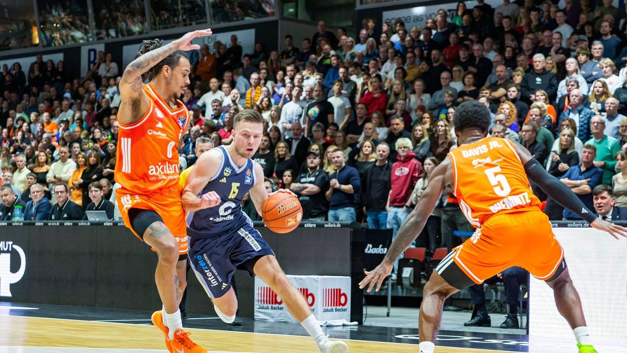 Basketball-Bundesliga: Niners Chemnitz kassieren gegen Alba die erste Heimniederlage