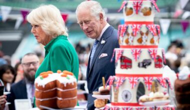 König Charles III. und Königin Camilla essen alten Kuchen - aus diesem Grund