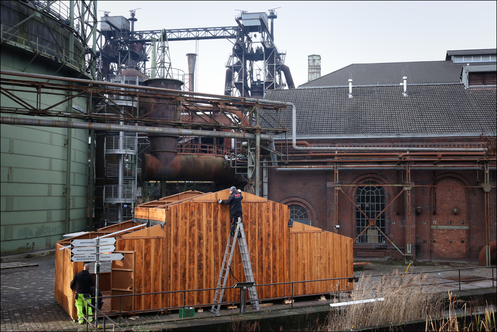 Aufbau für den schauinsland-reisen Lichtermarkt hat begonnen – Rundschau Duisburg