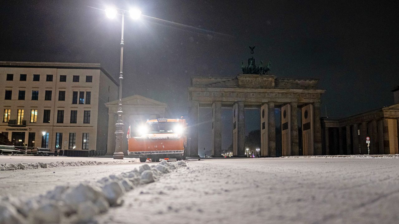 Schneefälle behindern Verkehr in Berlin und Brandenburg – A10 teilweise gesperrt