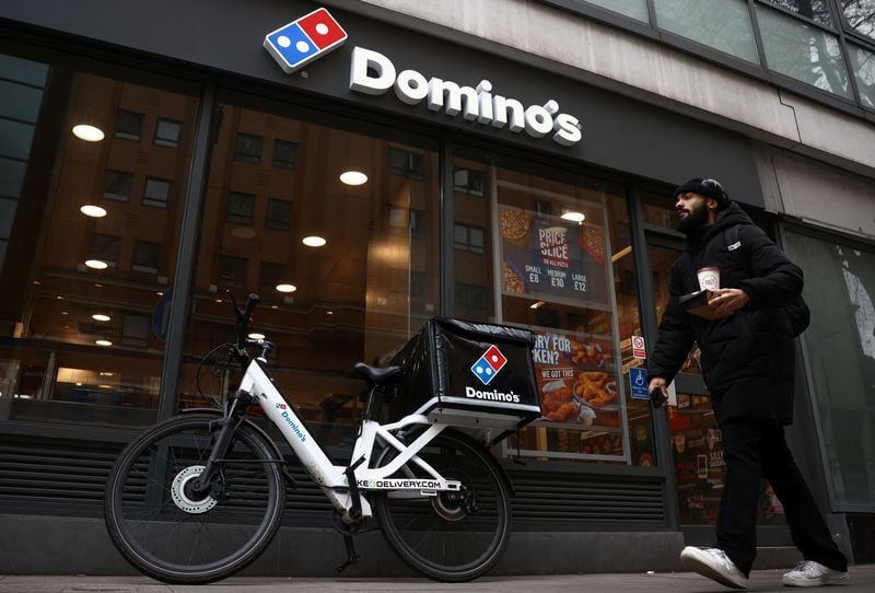 Domino's Pizza Group UK: CEO tritt zurück - Nicola Frampton übernimmt interimistisch
