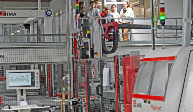 Niederwiesaer Schüler erleben Produktionsalltag bei Küchenbauer