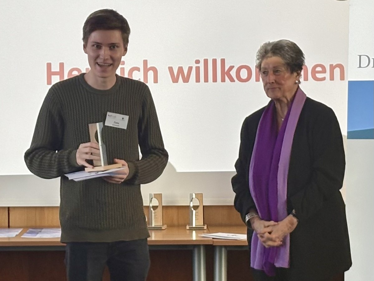 WHG-Schüler ausgezeichnet: Jona Richartz erhält Dr. Hans Riegel-Fachpreis
