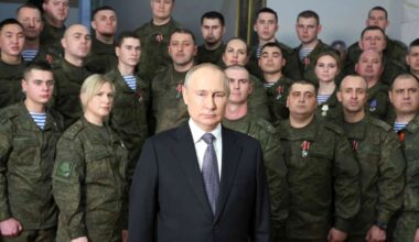 NATO veröffentlicht Zahlen zu Putins Verlusten – Kreml tobt wegen Witkoff-Aufnahmen