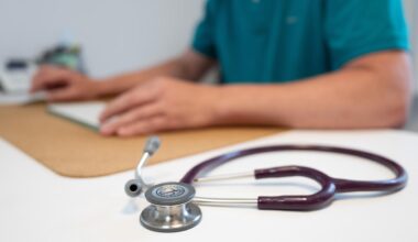 Hausarzt zu Krankschreibungen: "Der Arbeitsplatz spielt eine enorm große Rolle"