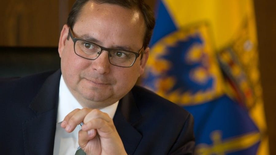 Essens Oberbürgermeister Thomas Kufen (Archivbild): Der CDU-Politiker spricht sich für einheitliche Sicherheitsstandards bei Veranstaltungen wie Weihnachtsmärkten aus.