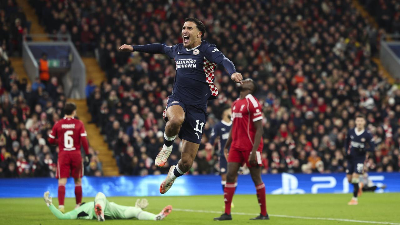 4:1! Eindhoven düpiert völlig verunsichertes Liverpool